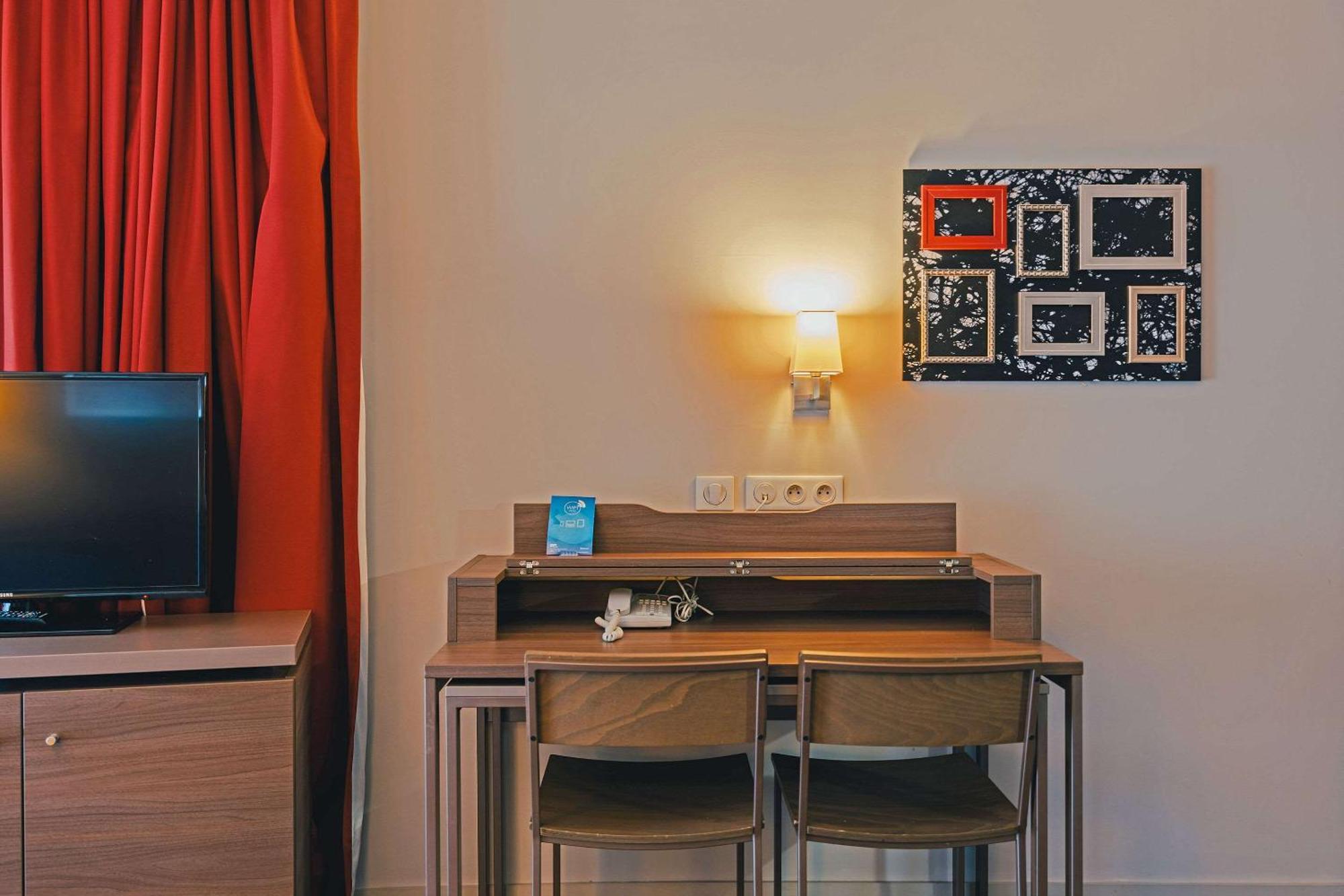 Hotel Comfort Saint-etienne 3*